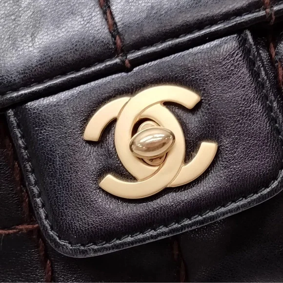 CHANEL CC Single Flap Chocolate Bar Logo Lambskin Chain Bag - Picture 9 of 13